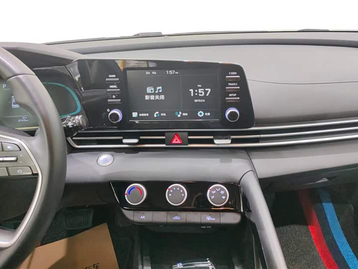 Фото 13 - Hyundai Elantra N line