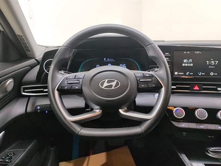 Фото 15 - Hyundai Elantra N line