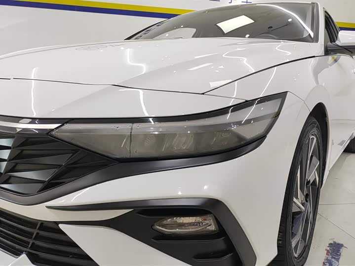 Фото 5 - Hyundai Elantra N line