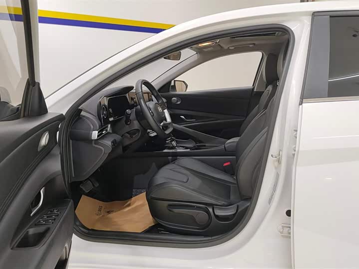 Фото 9 - Hyundai Elantra N line