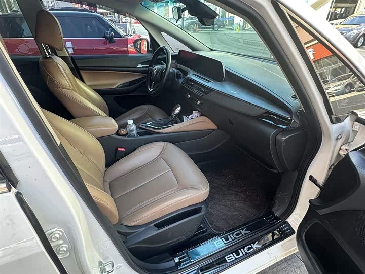 Фото 9 - Buick GL6