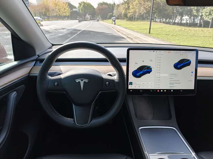 Фото 9 - Tesla Model Y