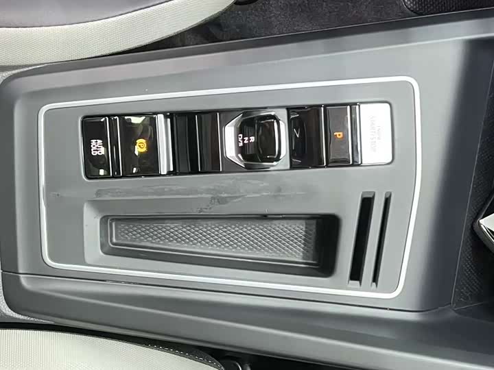 Фото 11 - Volkswagen Golf