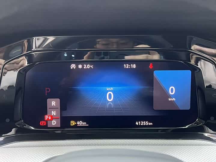 Фото 14 - Volkswagen Golf