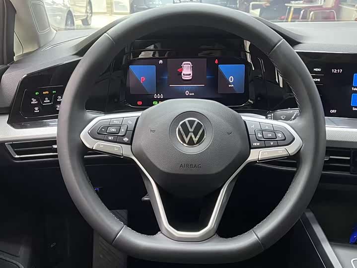 Фото 9 - Volkswagen Golf