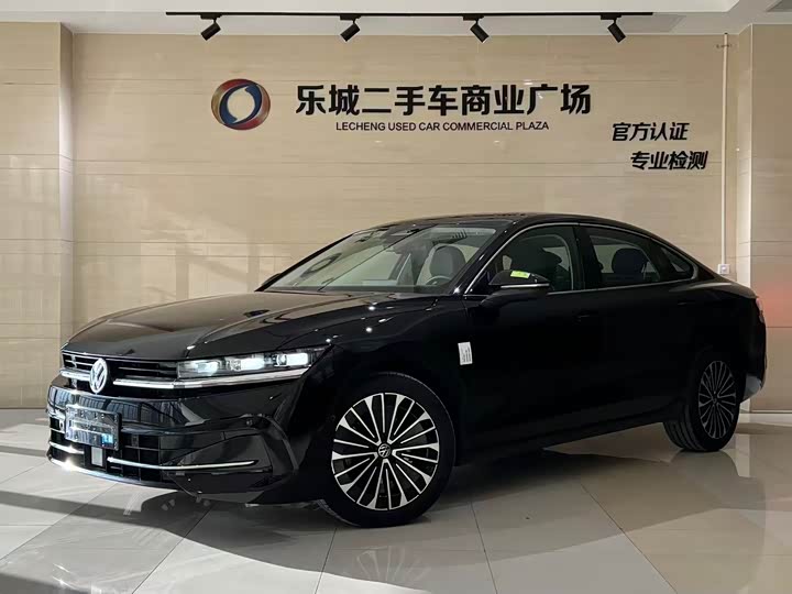 Фото 1 - Volkswagen Magotan