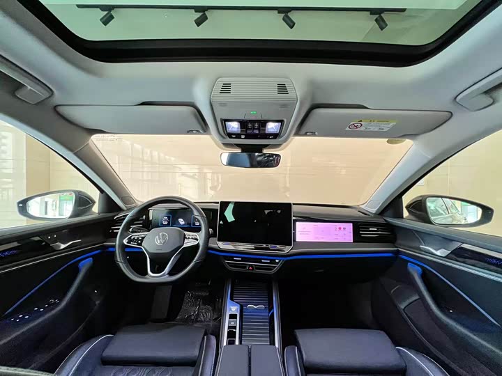 Фото 22 - Volkswagen Magotan