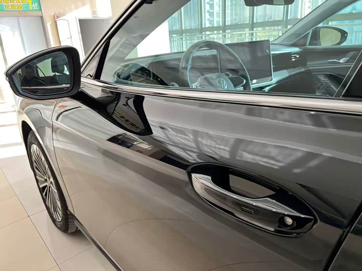 Фото 4 - Volkswagen Magotan