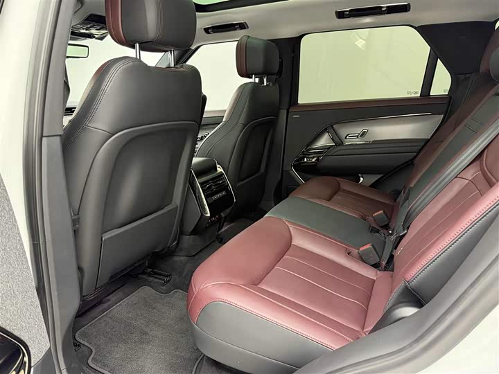 Фото 21 - Land Rover Range Rover Sport