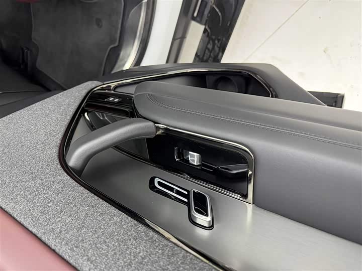 Фото 22 - Land Rover Range Rover Sport