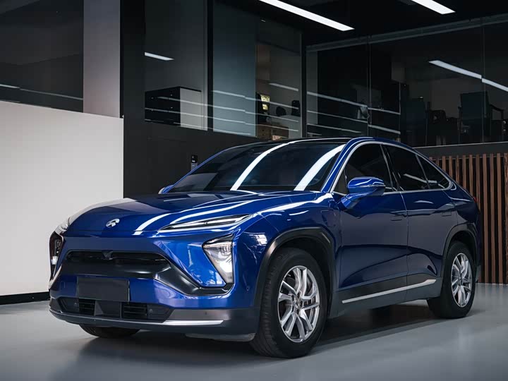 Фото 1 - Nio EC6