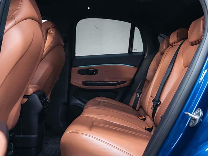 Фото 10 - Nio EC6