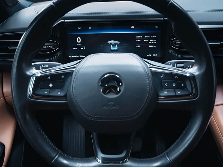 Фото 13 - Nio EC6