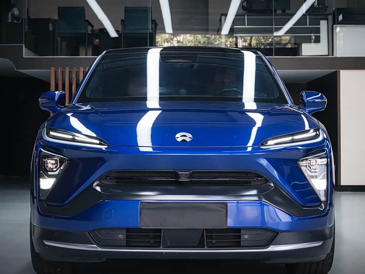 Фото 2 - Nio EC6