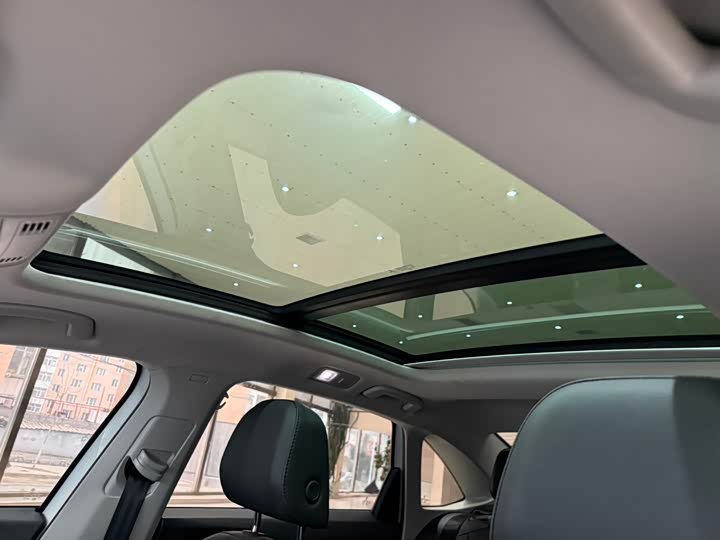 Фото 15 - Volkswagen Sagitar L