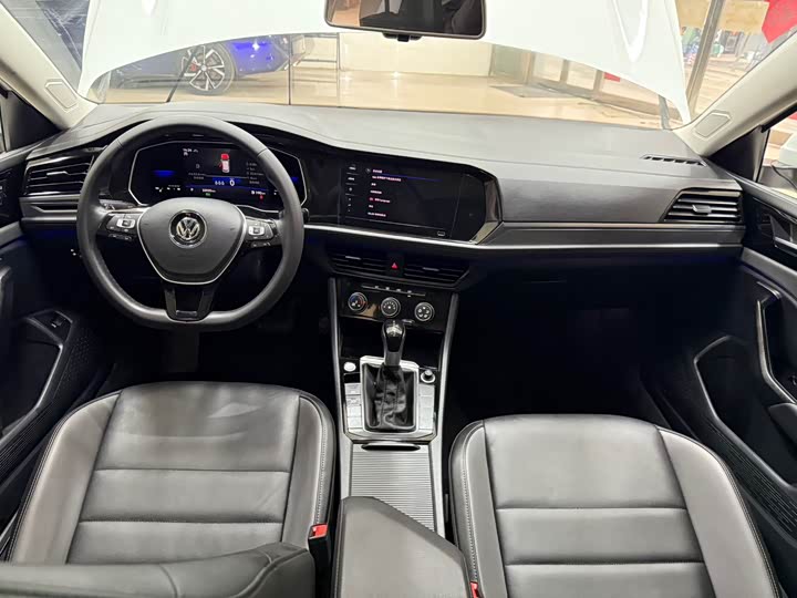 Фото 20 - Volkswagen Sagitar L