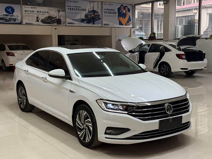 Фото 3 - Volkswagen Sagitar L