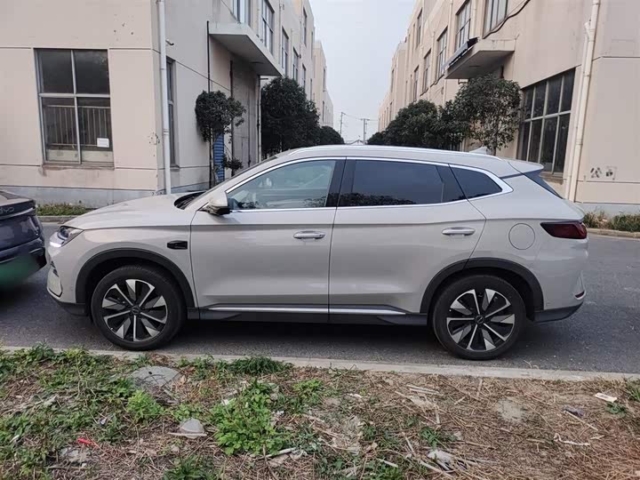 Фото 5 - BYD Song Plus Hybrid/EV