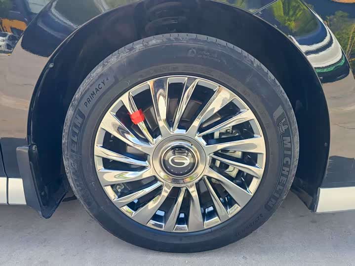 Фото 14 - GAC Trumpchi M8