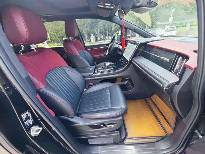 Фото 9 - GAC Trumpchi M8