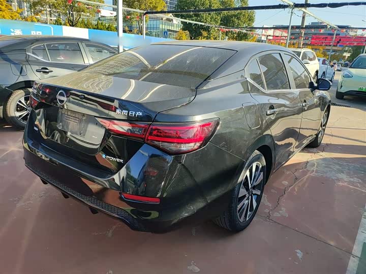 Фото 7 - Nissan Sylphy