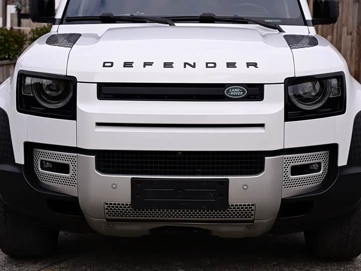 Фото 10 - Land Rover Defender