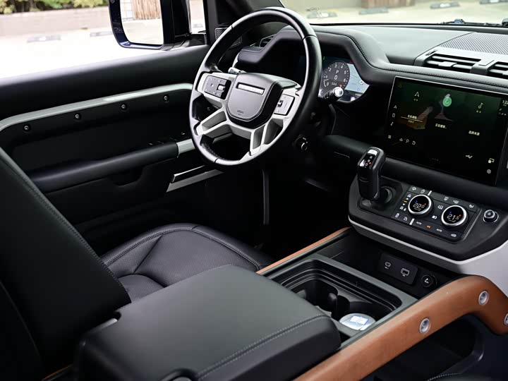 Фото 17 - Land Rover Defender