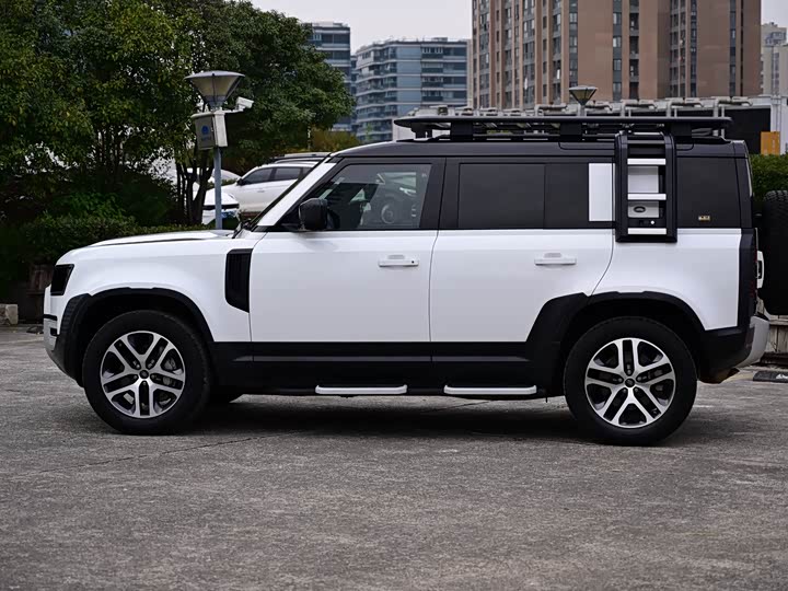 Фото 6 - Land Rover Defender