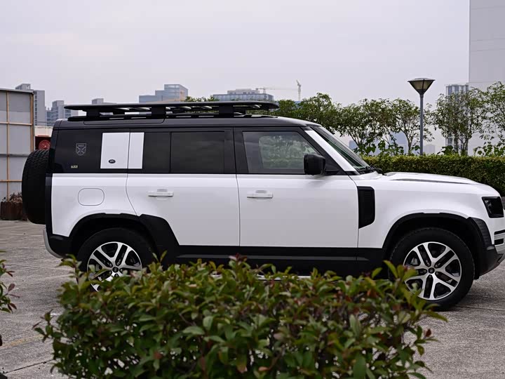 Фото 7 - Land Rover Defender