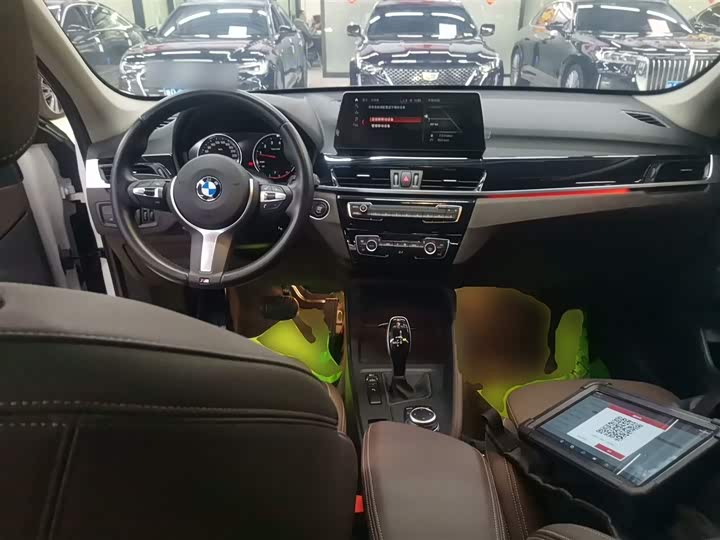 Фото 10 - BMW X1