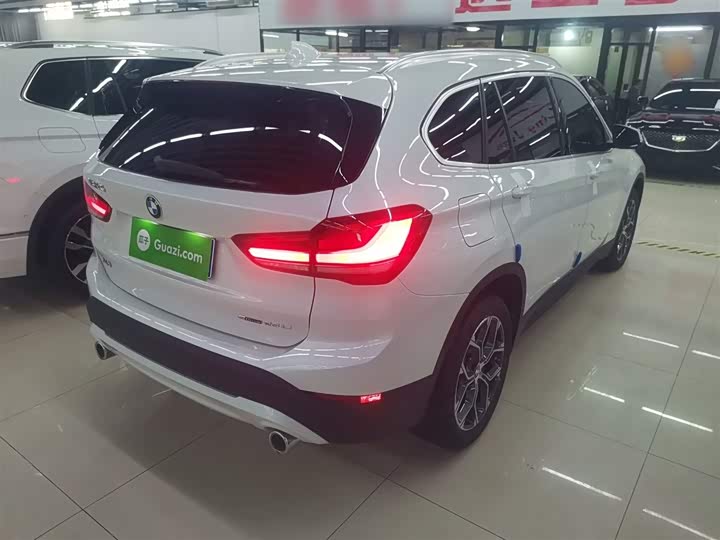 Фото 7 - BMW X1