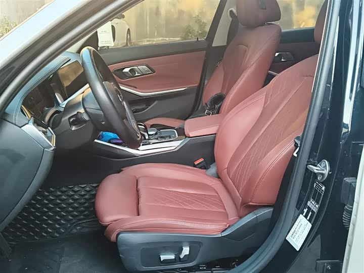 Фото 8 - BMW 3 Series