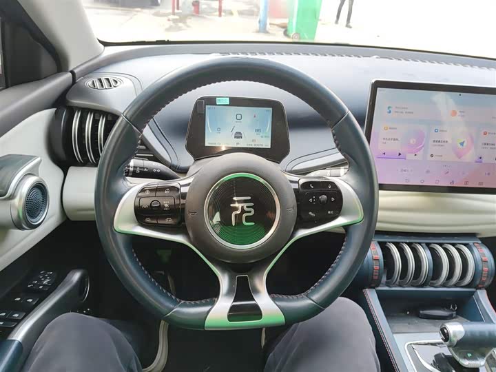 Фото 11 - BYD Yuan Plus