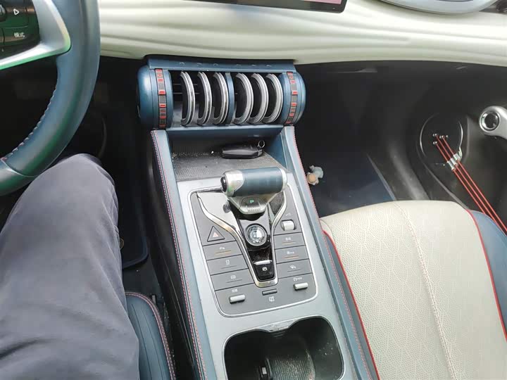 Фото 14 - BYD Yuan Plus