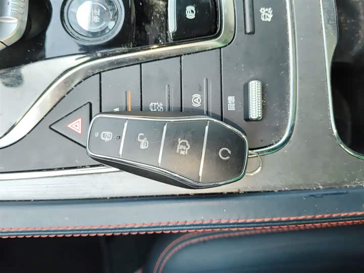 Фото 9 - BYD Yuan Plus