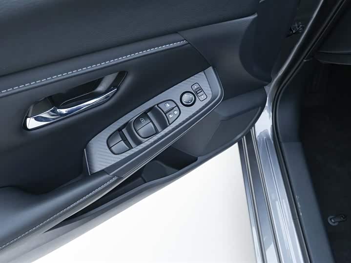 Фото 10 - Nissan Sylphy