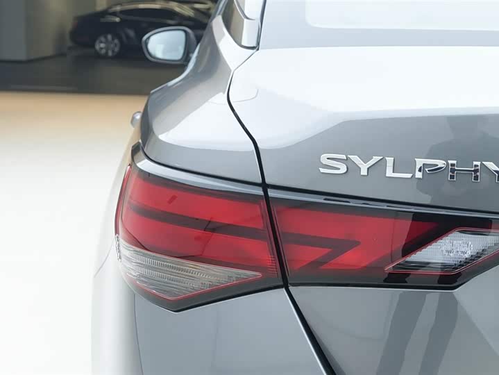 Фото 22 - Nissan Sylphy
