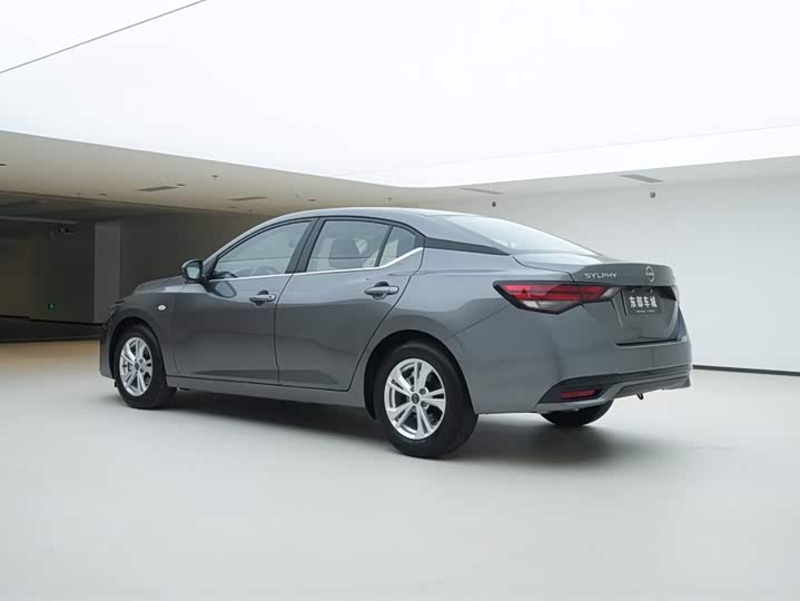 Фото 5 - Nissan Sylphy