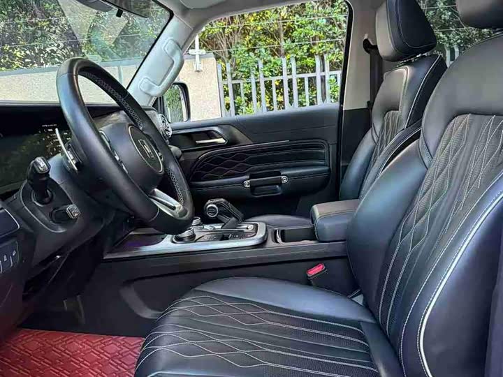 Фото 7 - Tank 300