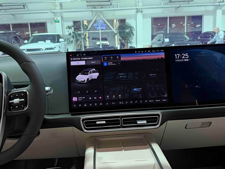 Фото 12 - LiXiang L7