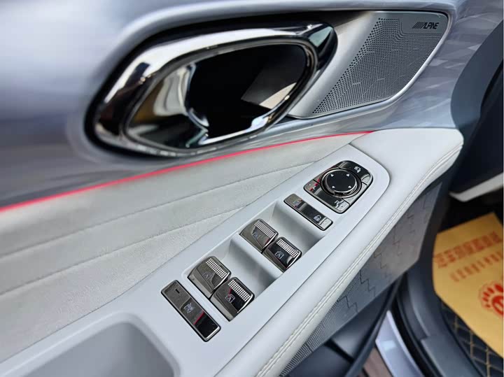 Фото 12 - GAC Trumpchi GS8