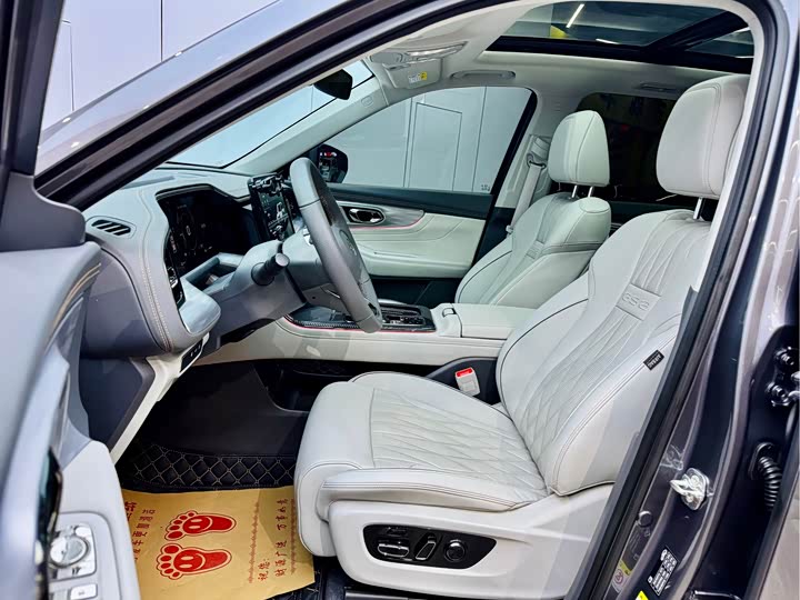 Фото 9 - GAC Trumpchi GS8