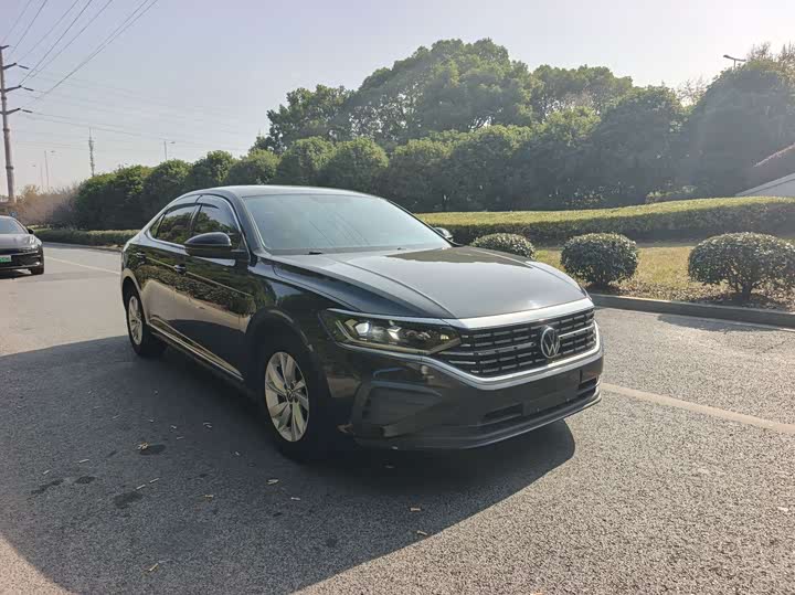 Фото 3 - Volkswagen Passat