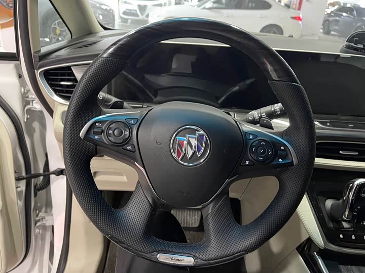 Фото 7 - Buick GL8 ES