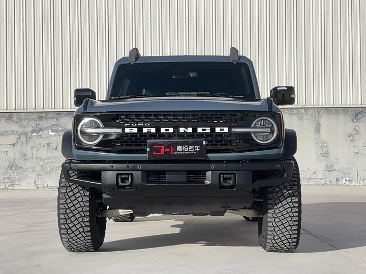 Фото 2 - Ford Bronco