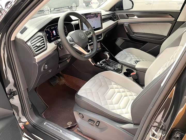 Фото 8 - Volkswagen Tayron