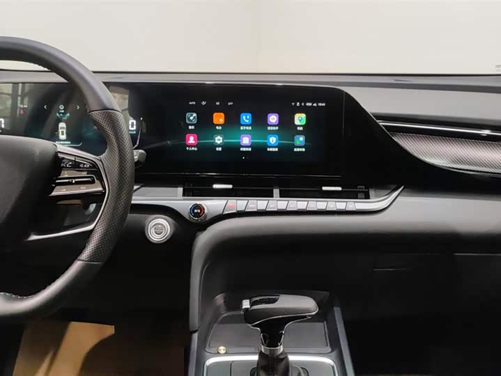 Фото 13 - Bestune T55