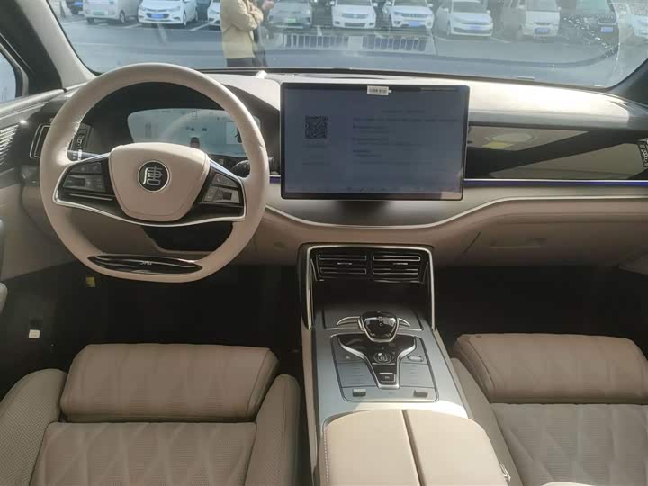 Фото 10 - BYD Tang Hybrid/EV