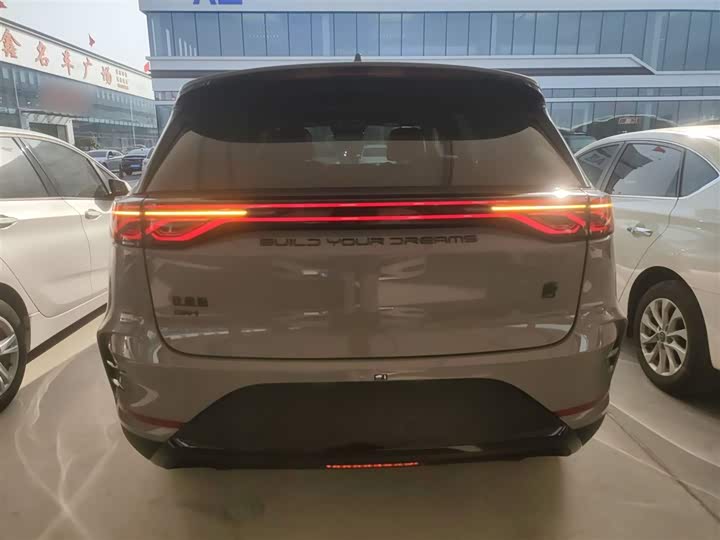 Фото 6 - BYD Tang Hybrid/EV