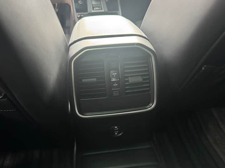 Фото 17 - Porsche Macan